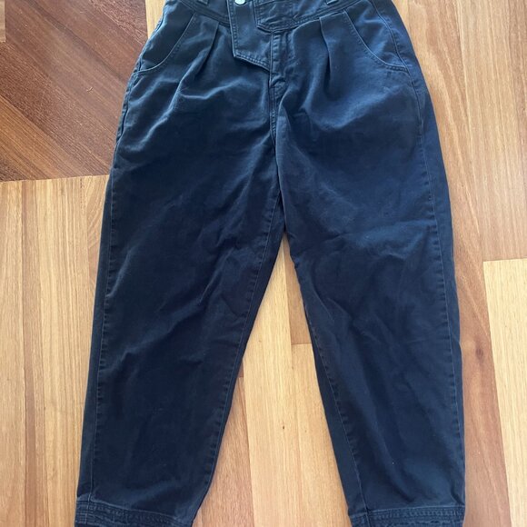 Levi's X Stranger Things Eleven-El Pleated Women's Jeans size 27 - Picture 4 of 4